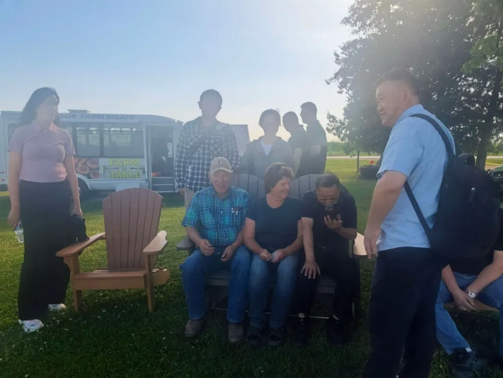 Deba Brothers: 16 metų sukomplektuotos kiaulių auginimo įrangos specialistas